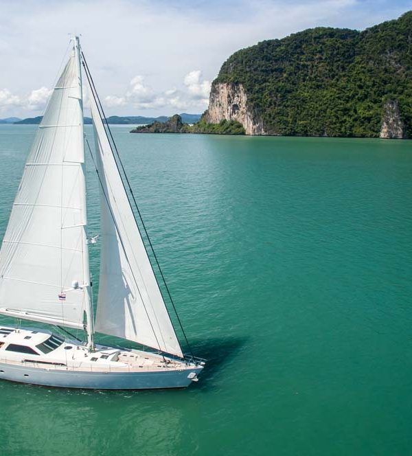 sl-silverling-phuket-yacht-charter-b